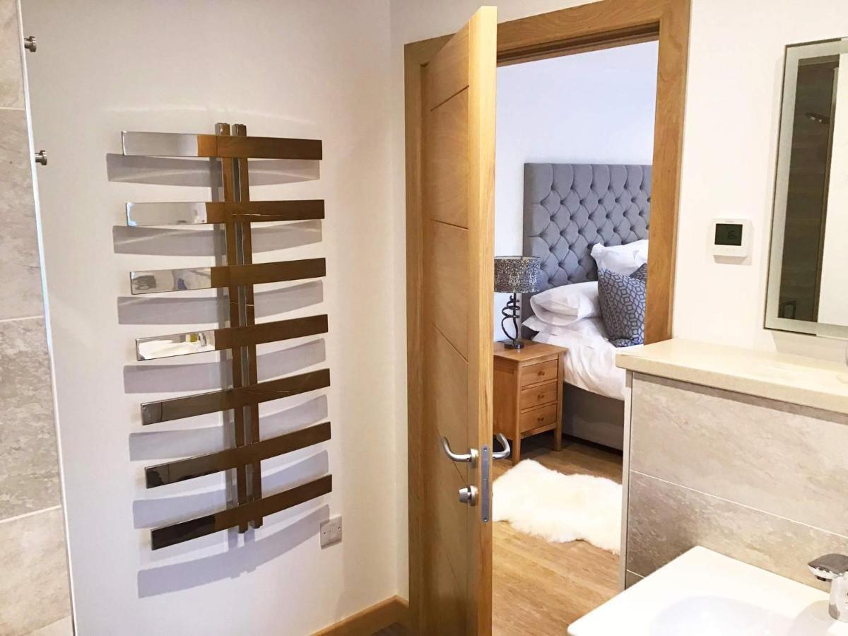 Woodland Lodge Luxury Suite Port na Long Esterno foto